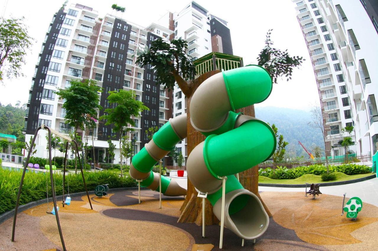 Lovely & Cozy Home @ Midills Genting Dataran Tinggi Genting Bagian luar foto